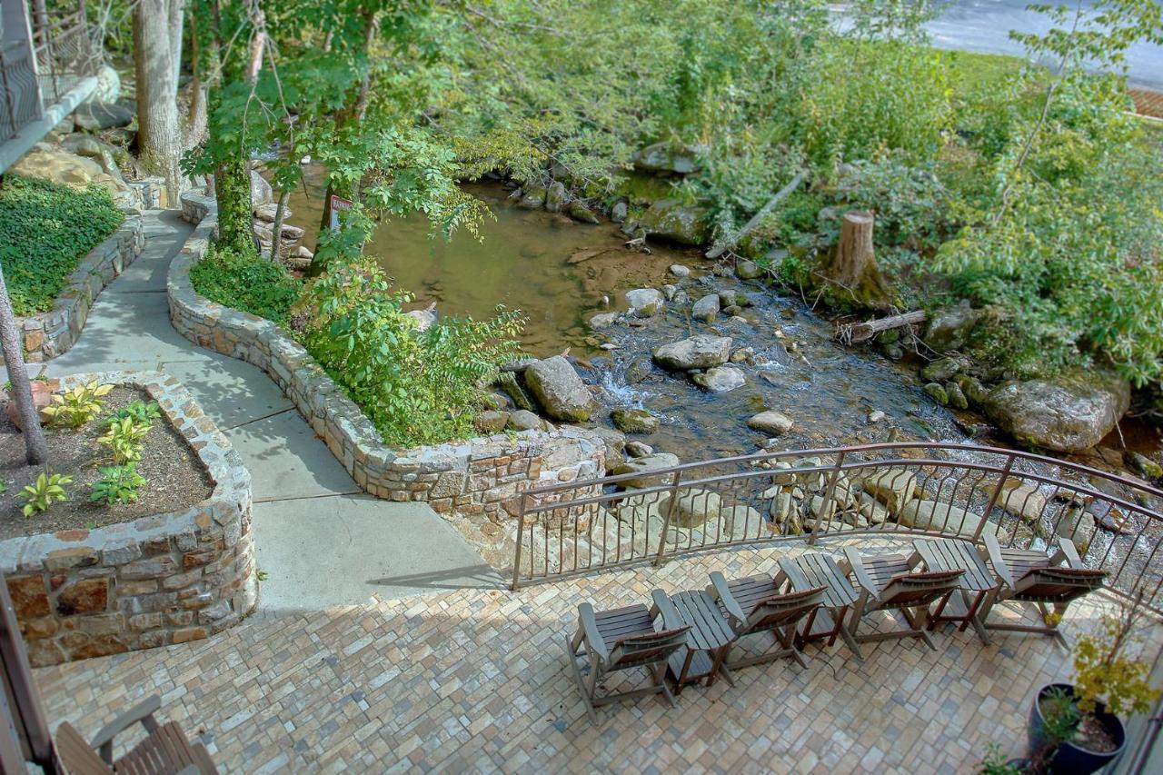 גטלינבורג Sidney James Mountain Lodge מראה חיצוני תמונה