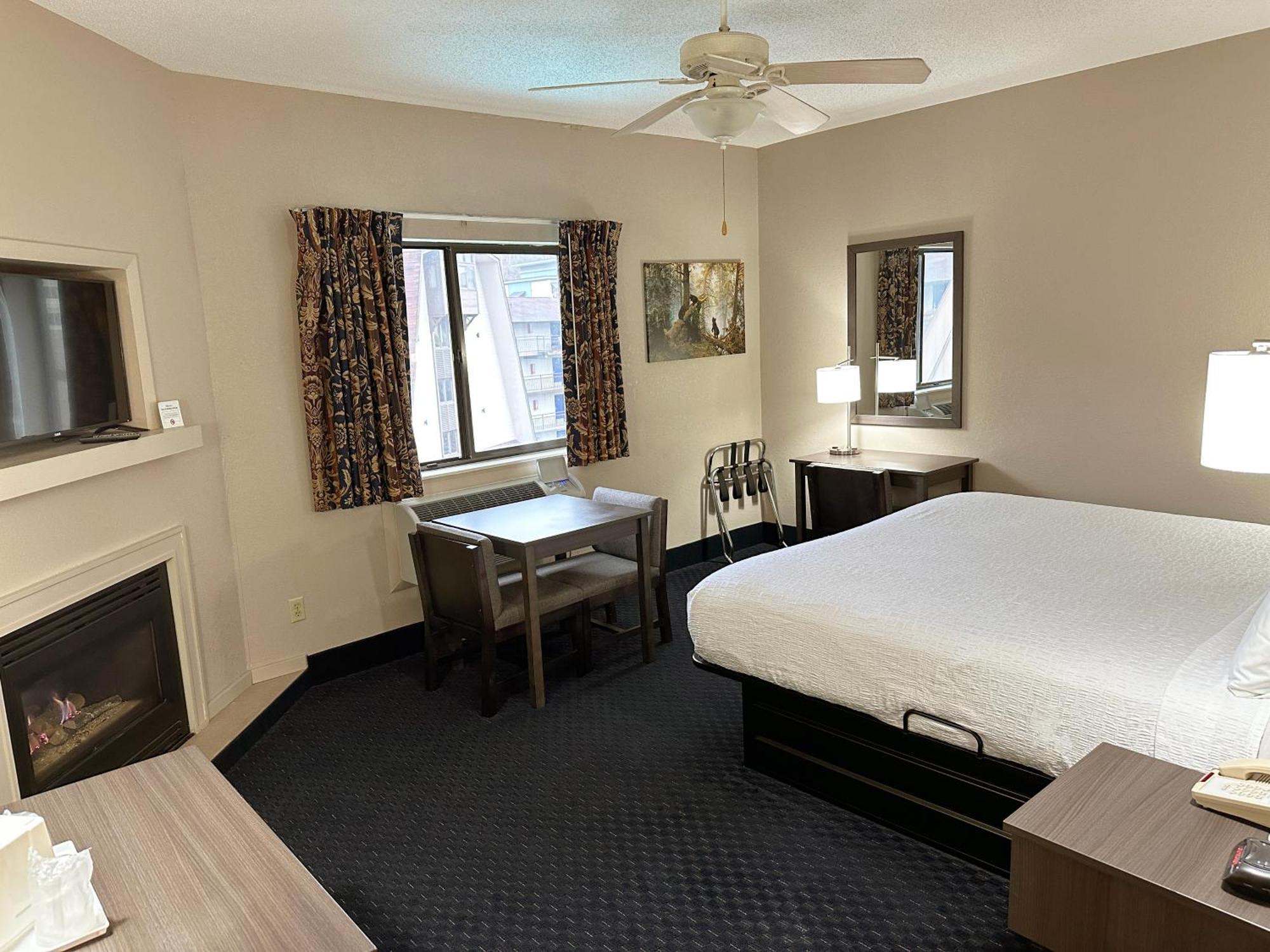 גטלינבורג Sidney James Mountain Lodge מראה חיצוני תמונה